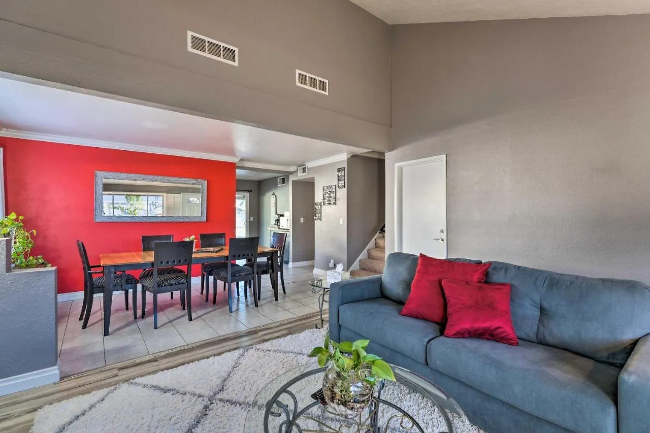Stylish Home With Pool - 5 Mi To Las Vegas Strip! 0*,  États-Unis