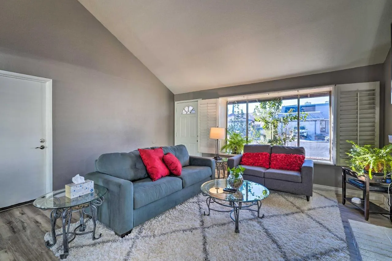 Stylish Home With Pool - 5 Mi To Las Vegas Strip!