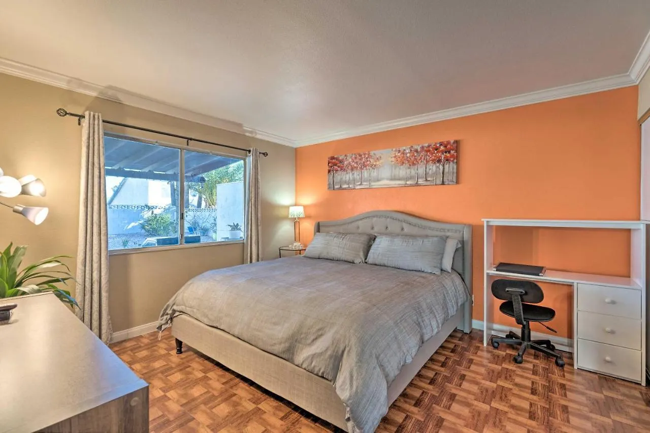 Stylish Home With Pool - 5 Mi To Las Vegas Strip!