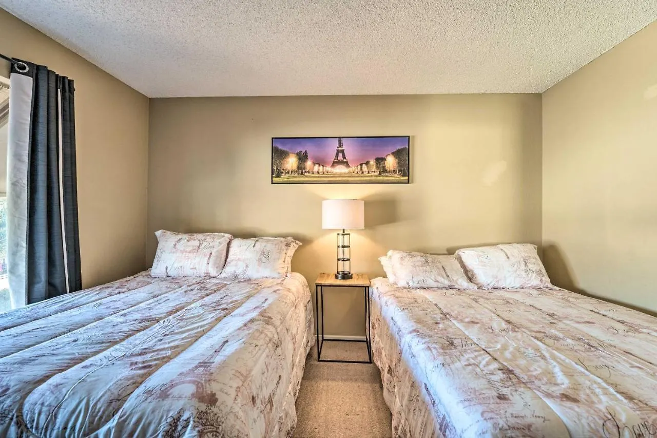 Stylish Home With Pool - 5 Mi To Las Vegas Strip! Hébergement de vacances