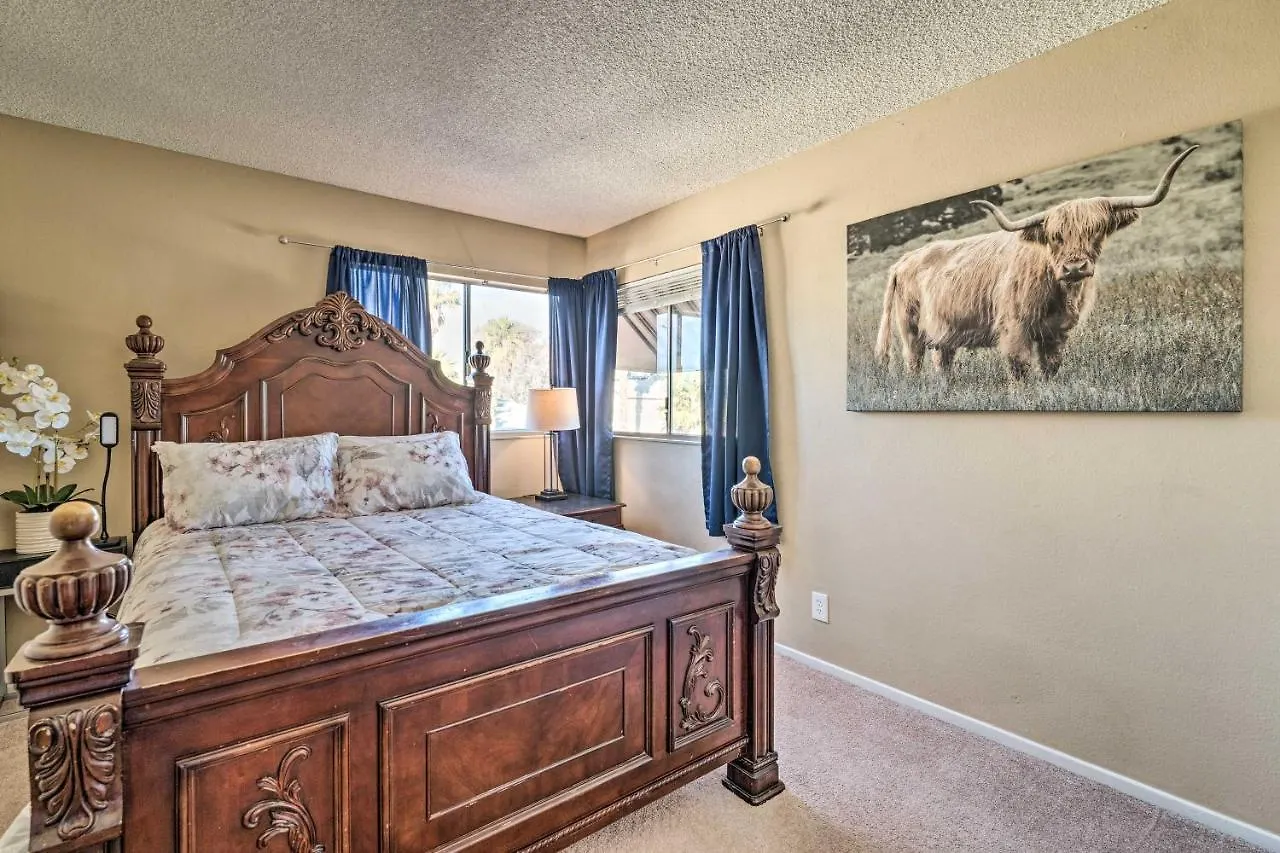 Stylish Home With Pool - 5 Mi To Las Vegas Strip!